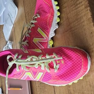 Nee Balance shoes